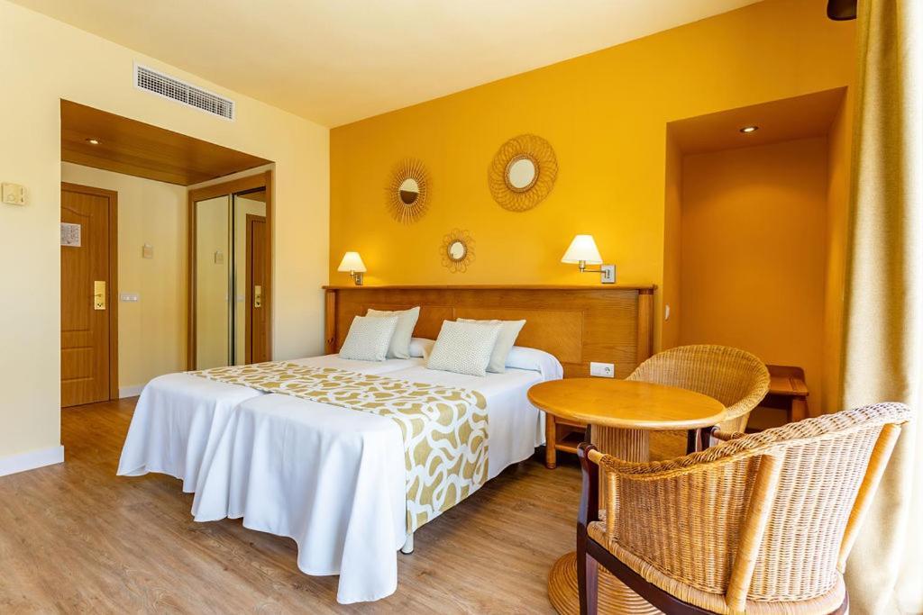 HSM Hotel Madrigal Peguera Habitación foto