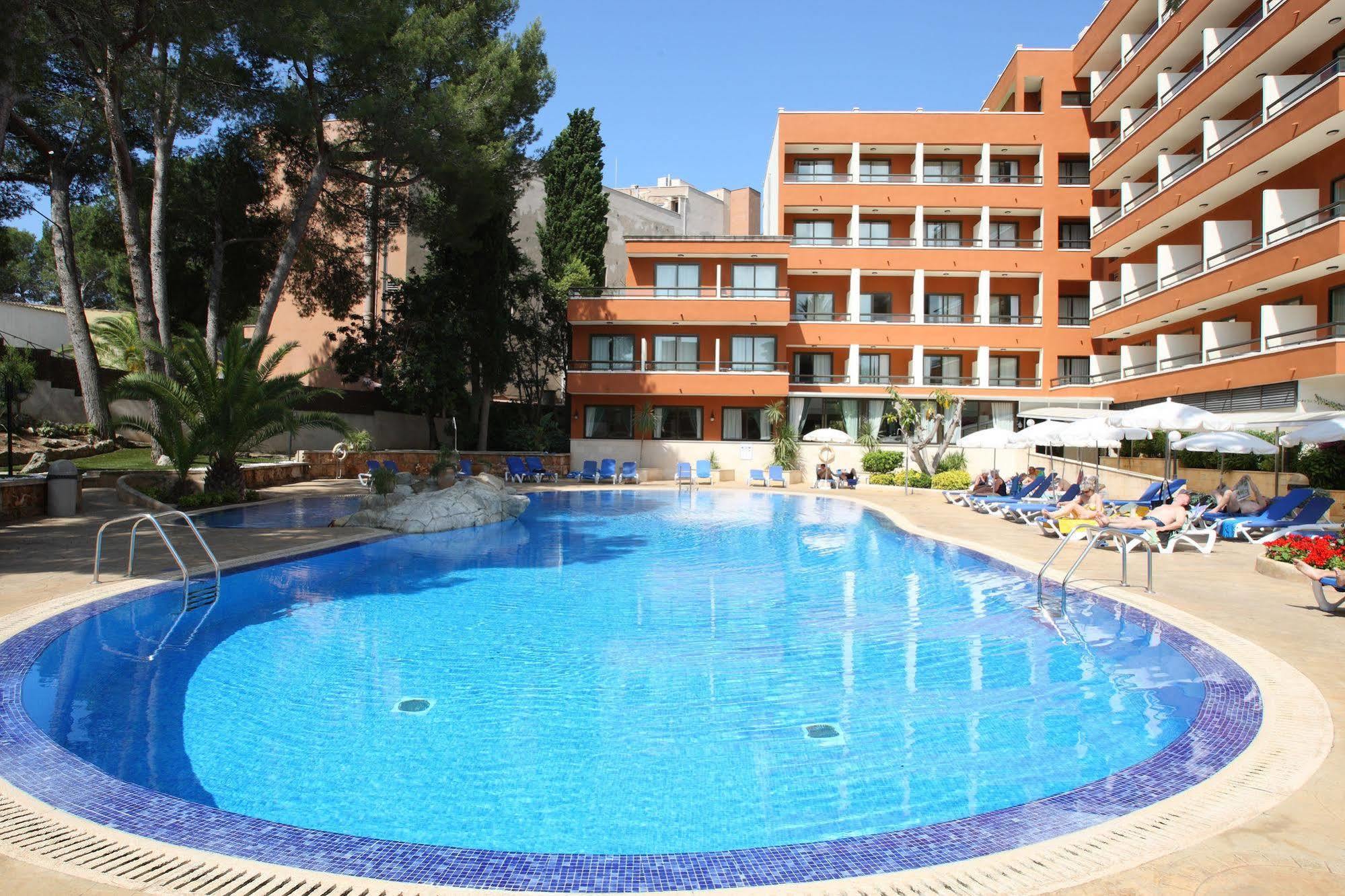 HSM Hotel Madrigal Peguera Exterior foto